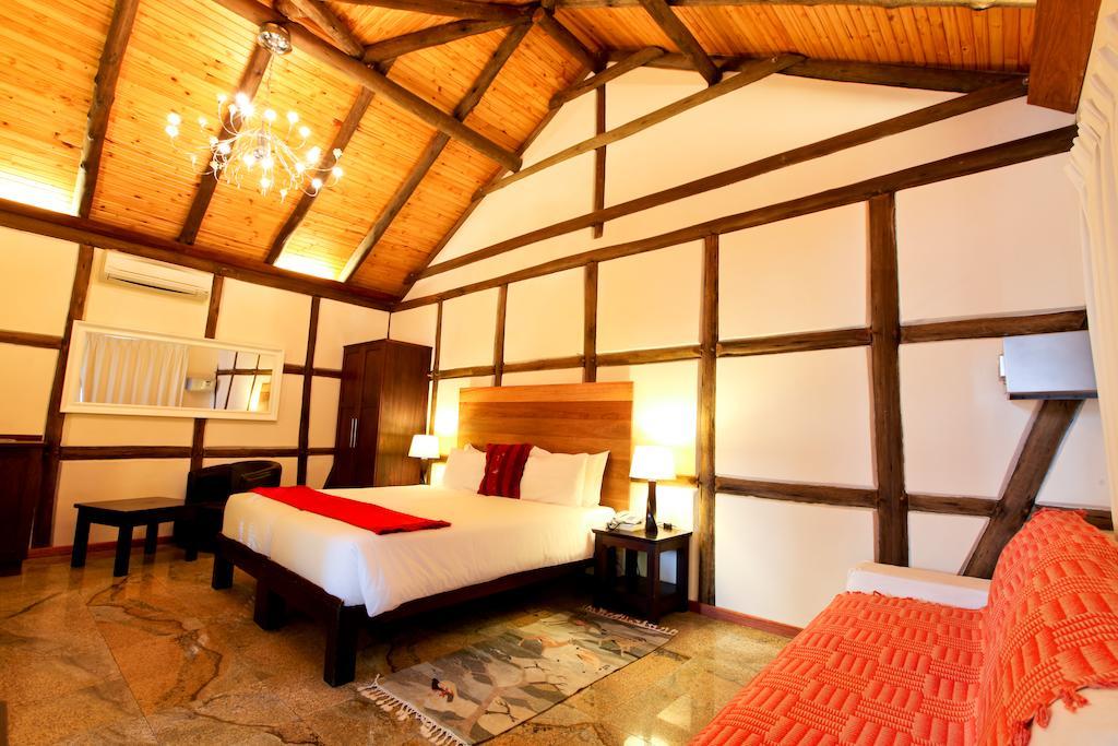 Roof Of Africa Hotel Windhoek Dış mekan fotoğraf